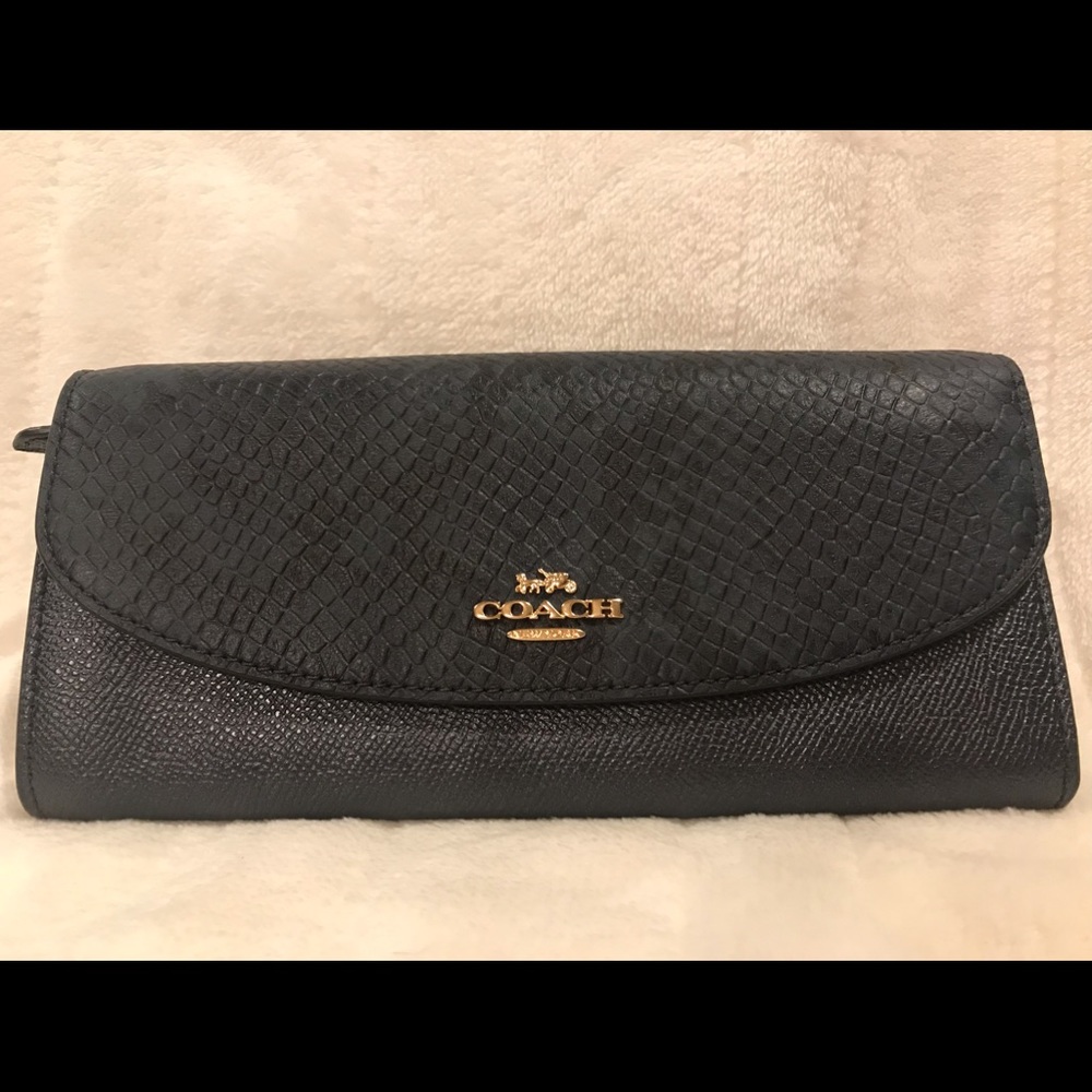 SOLD Coach Wallet